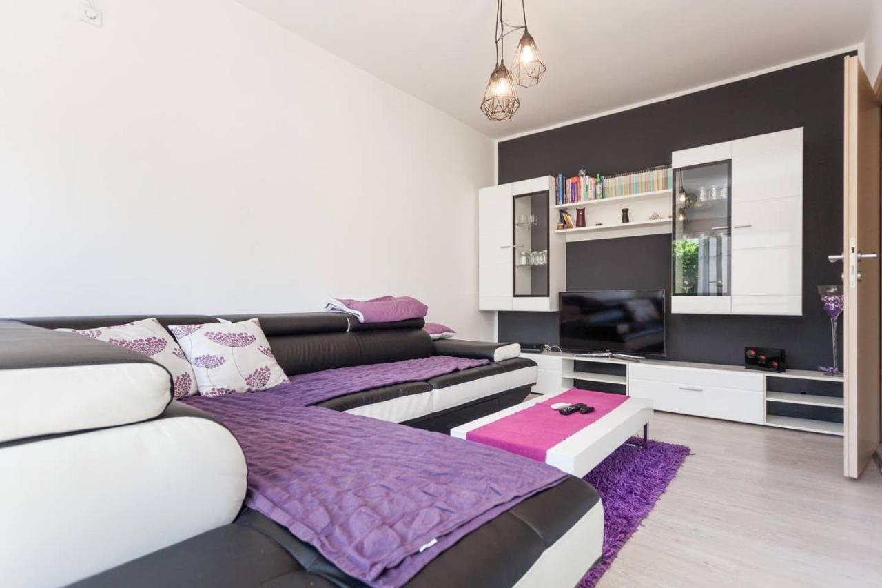 Apartman Mark Apartment Pula Exterior photo